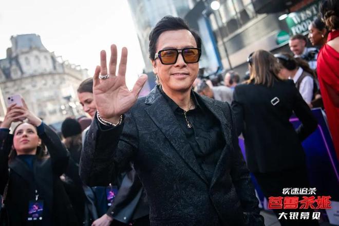 追杀外传》香港夺冠安娜把成龙打懵了九游会网站首映狂揽75万票房《疾速(图8) 追杀外传》香港夺冠安娜把成龙打懵了九游会网站首映狂揽75万票房《疾速(图8)